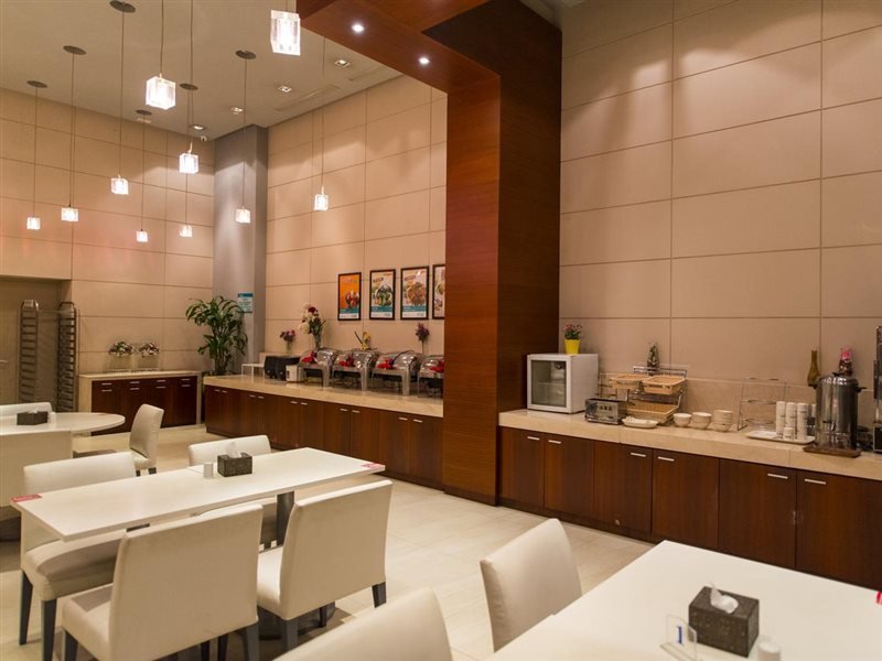 Фото Jinjiang Inn Shanghai Caobao Road Jiuxing Construction Material Market