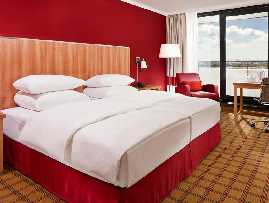 Фото Residence Inn by Marriott Munich Central