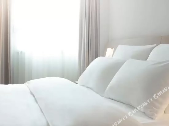 Фото Novotel Jakarta Mangga Dua Square Hotel