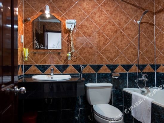 Фото Little Brick Saigon Hotel