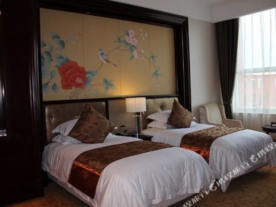 Фото Saussurea Hotel