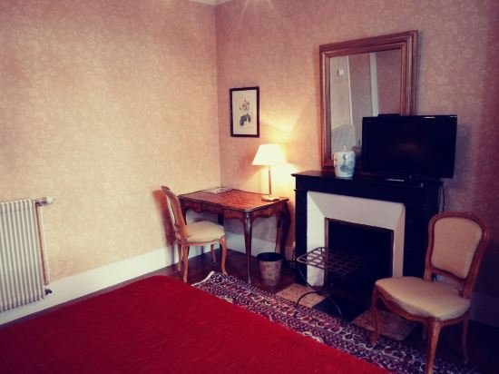 Фото Hôtel La Villa Fleurie