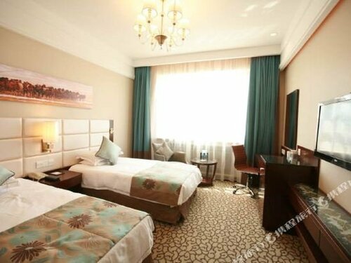 Гостиница GreenTree Alliance Hulunbeier Zhalantun Railway Station Hotel в Чжаланьтуни