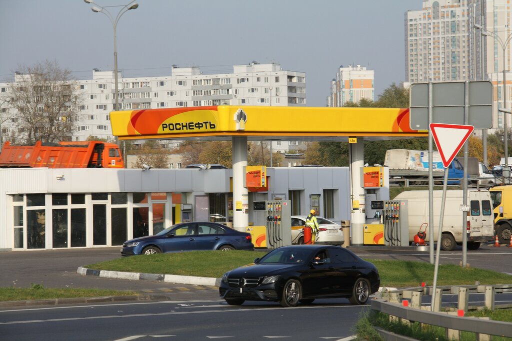 Gas station Rosneft, Moscow, photo