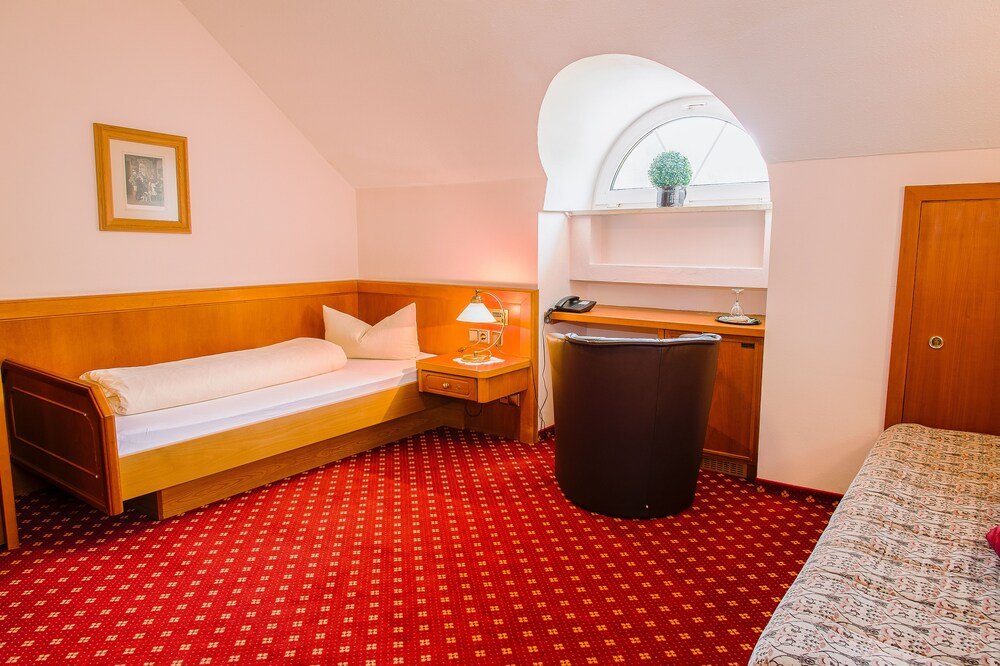 Фото Parkhotel Bad Faulenbach