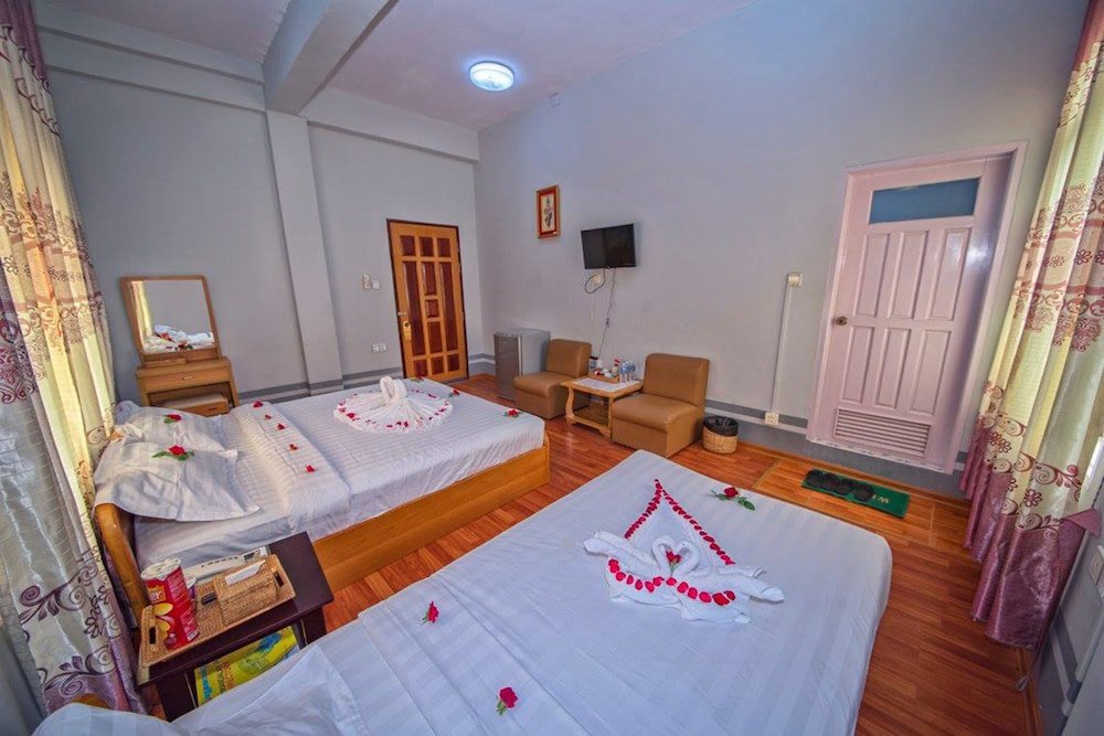 Фото Royal Tulip Hotel