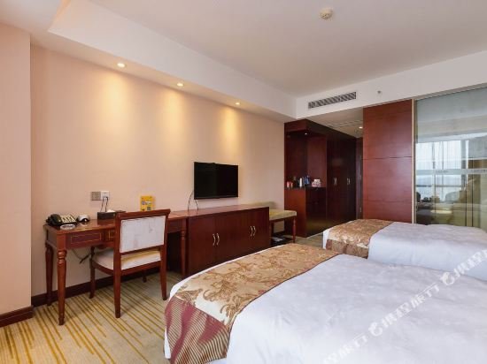 Фото Huijin Holiday Inn