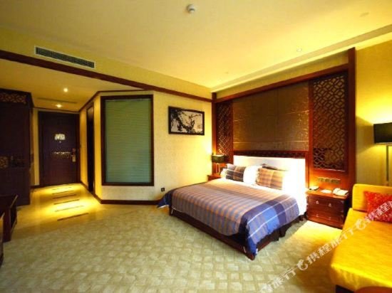 Фото Chongqing Gongzhou Jinke Hotel