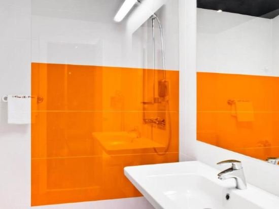 Фото Hotel ibis Styles Madrid Prado