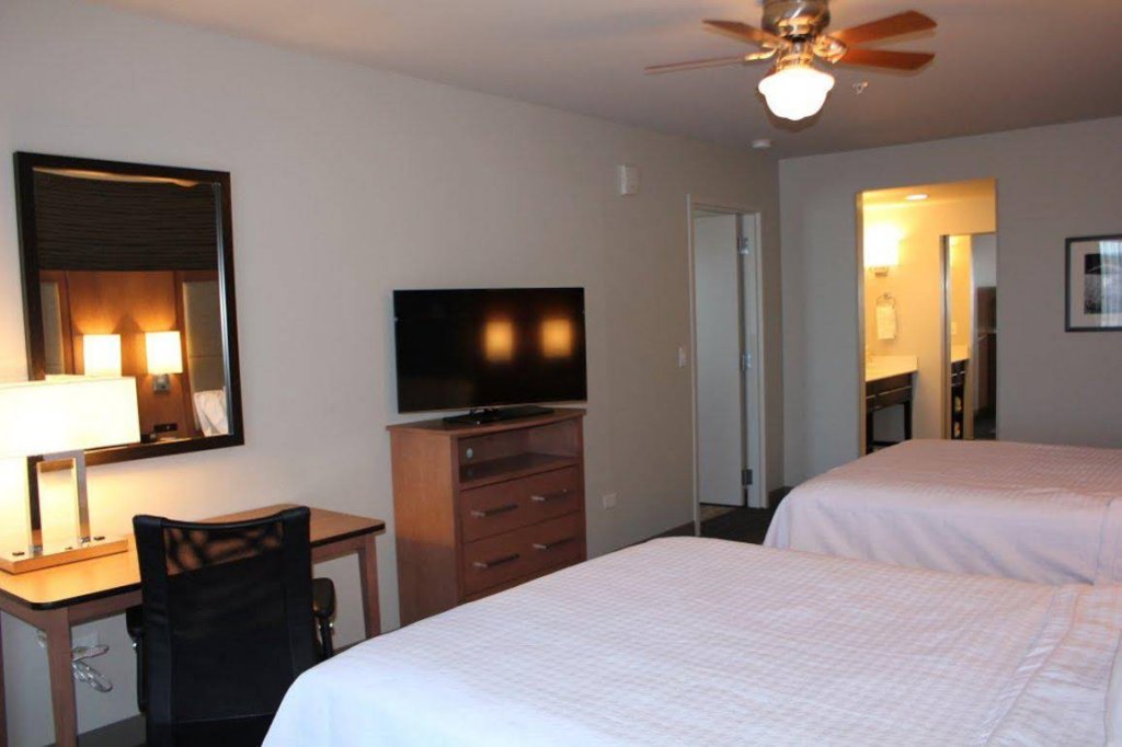 Фото Homewood Suites by Hilton TechRidge Parmer @ I-35