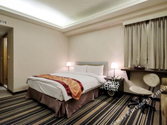 Фото Country Garden Hotel