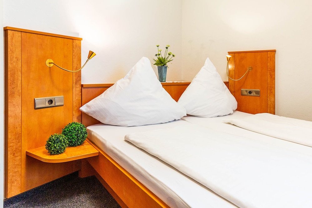 Фото Hotel Quellenhof