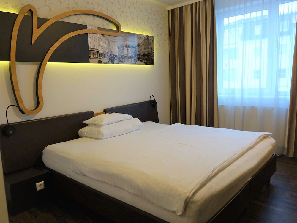 Фото H+ Hotel Ried