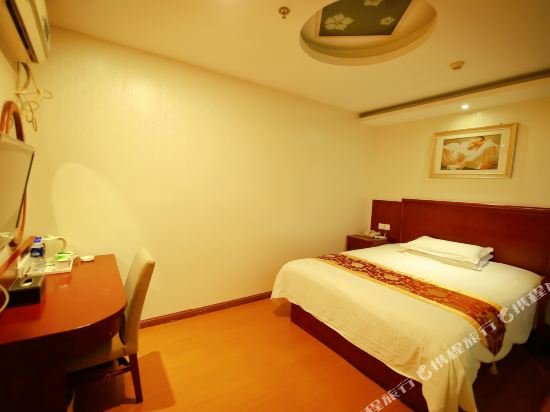 Фото GreenTree Inn Kunshan Huaqiao Building materials Conch Hotel