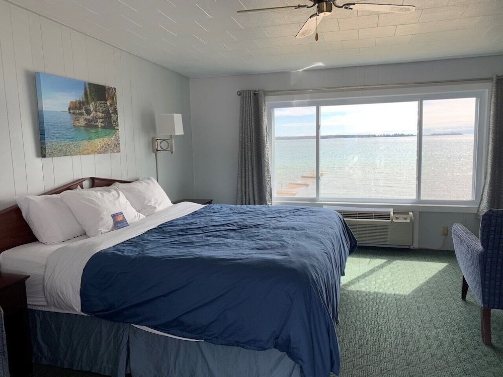 Фото Beachfront Inn