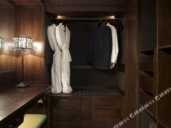 Фото Relais & Chateaux Chaptel Hangzhou Hotel