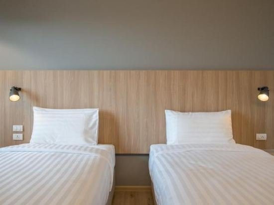 Фото Mii Hotel Srinakarin