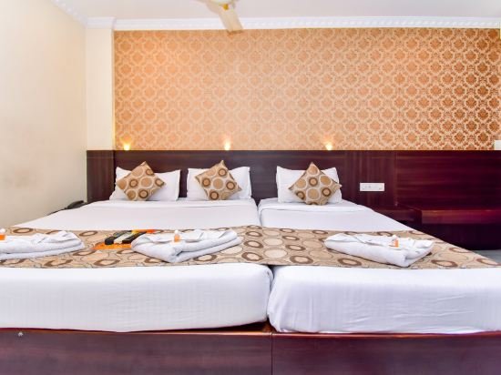 Фото Hotel Gowtham
