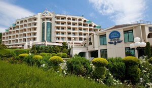 Октябрьский