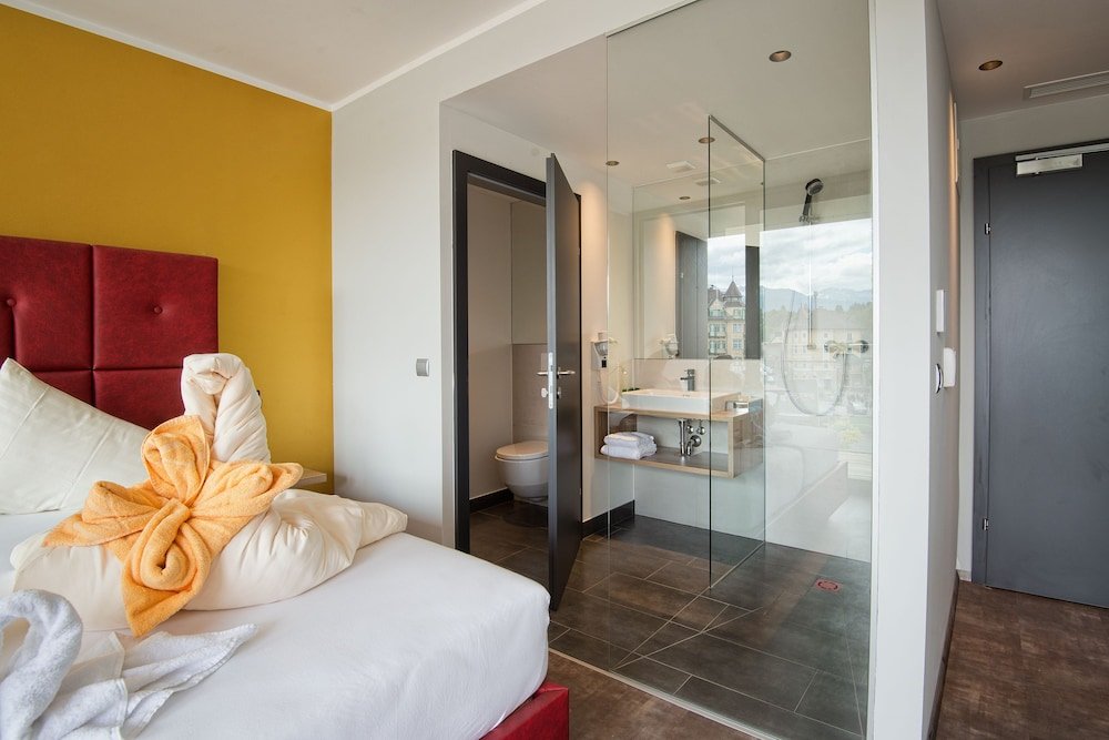 Фото Hotel Rocket Rooms Velden