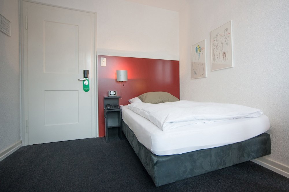 Фото Hotel Kronenhof