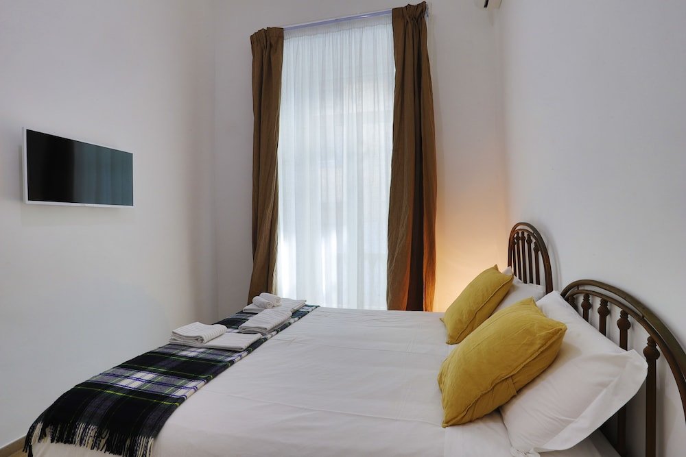 Фото Palazzo Bevilacqua Napoli B&b