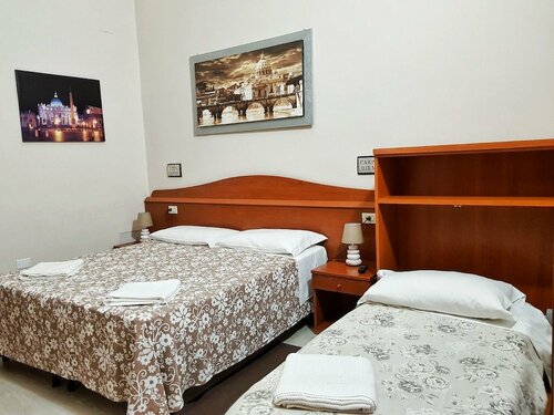 Гостиница Italy Guest house в Риме