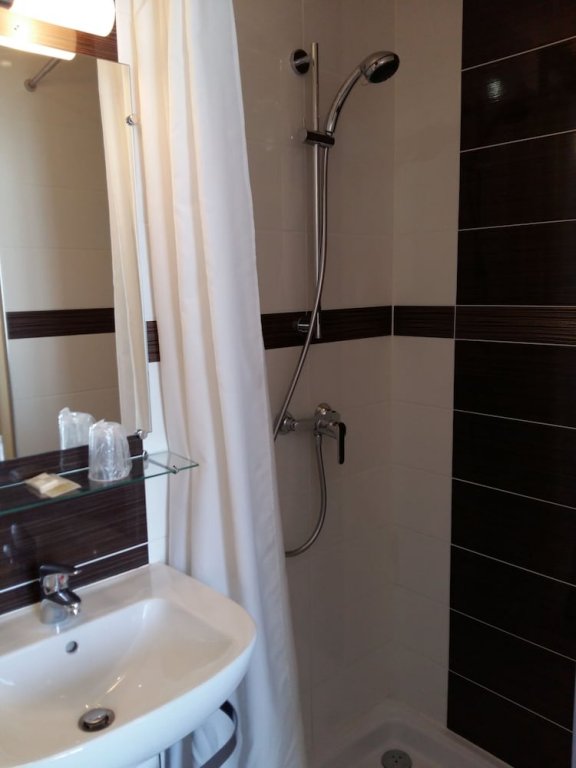 Фото Hotel Roi Rene