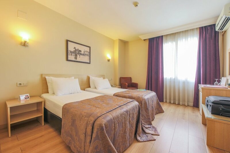 Гостиница Hostapark Hotel в Мерсине