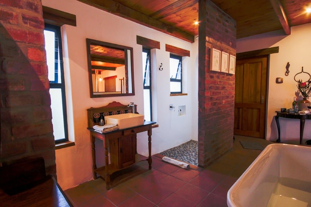 Фото Duikersdrift Winelands Country Escape