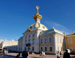 Корпус под Гербом (Razvodnaya Street, 2), landmark, attraction
