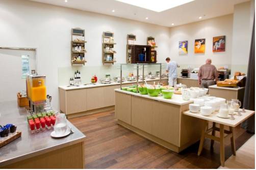 Фото Rydges Auckland, an Evt hotel