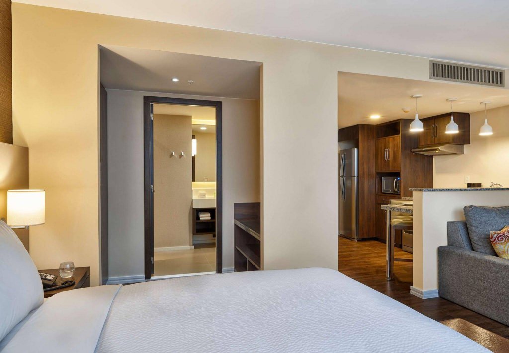 Фото Courtyard by Marriott Rio De Janeiro Barra da Tijuca