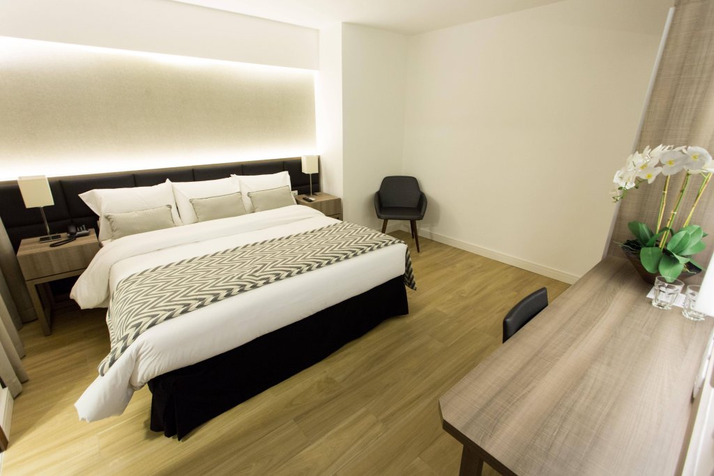 Фото Royal Regency Palace Hotel