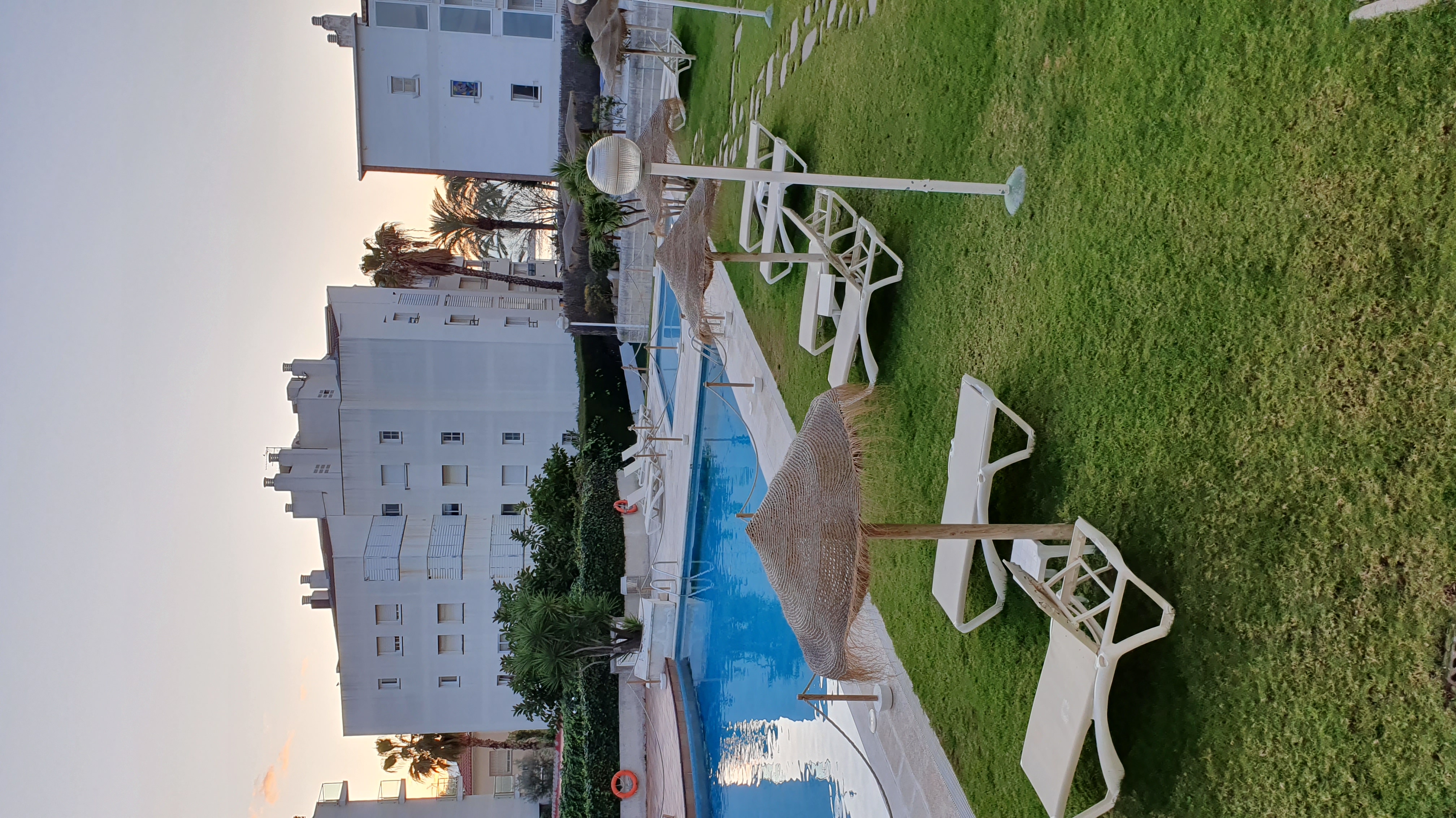 Фото Atenea Park Suites Apartaments