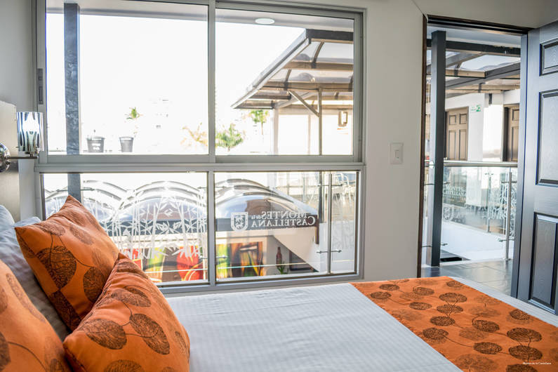 Фото Montes de la Castellana Hotel Boutique