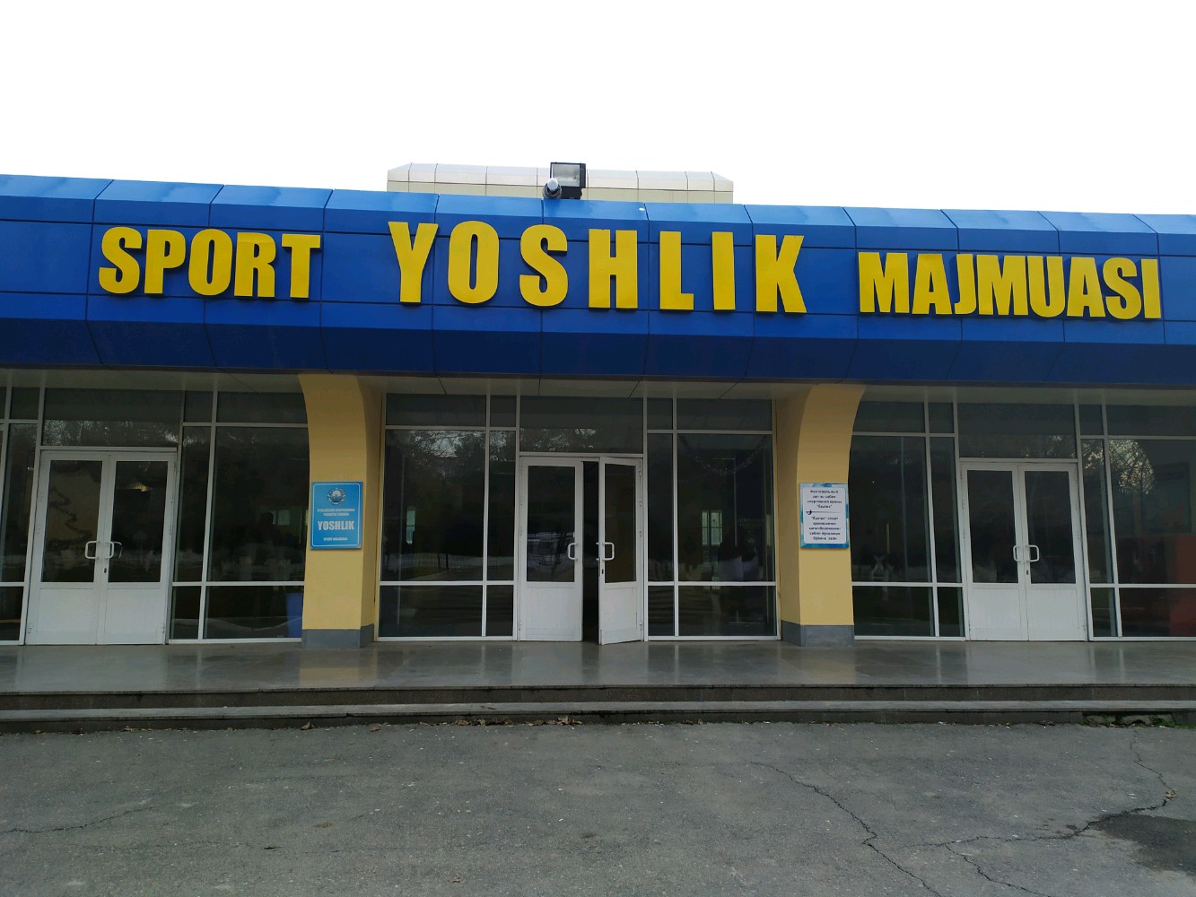 Yuz va bogimlarga otiradi