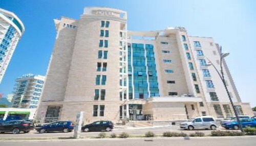 Гостиница Hotel Bracera в Будве