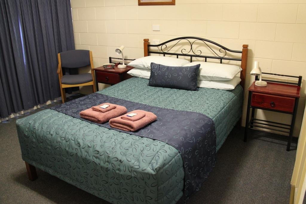 Фото Auburn Shiraz Motel