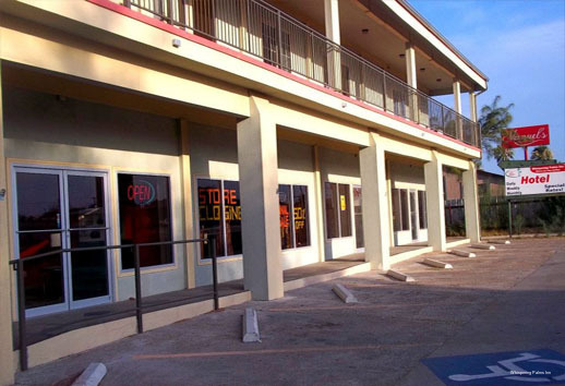 Фото Whispering Palms Inn