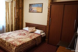 Shelkovy put (Schyolkovo, prospekt 60 let Oktyabrya, 11), hostel