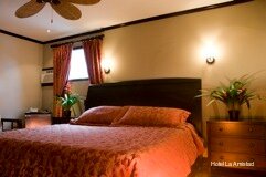 Гостиница Hotel La Amistad в Сан-Хосе