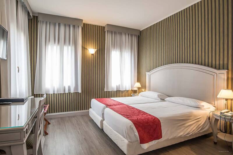 Фото Hotel La Fenice Et Des Artistes