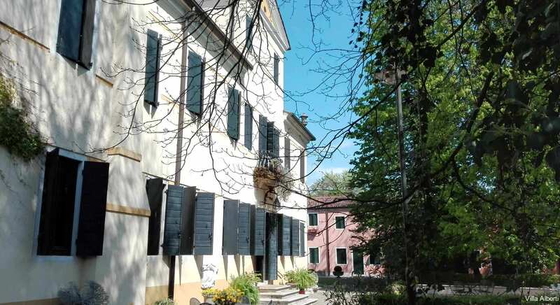 Фото Villa Alberti Hotel