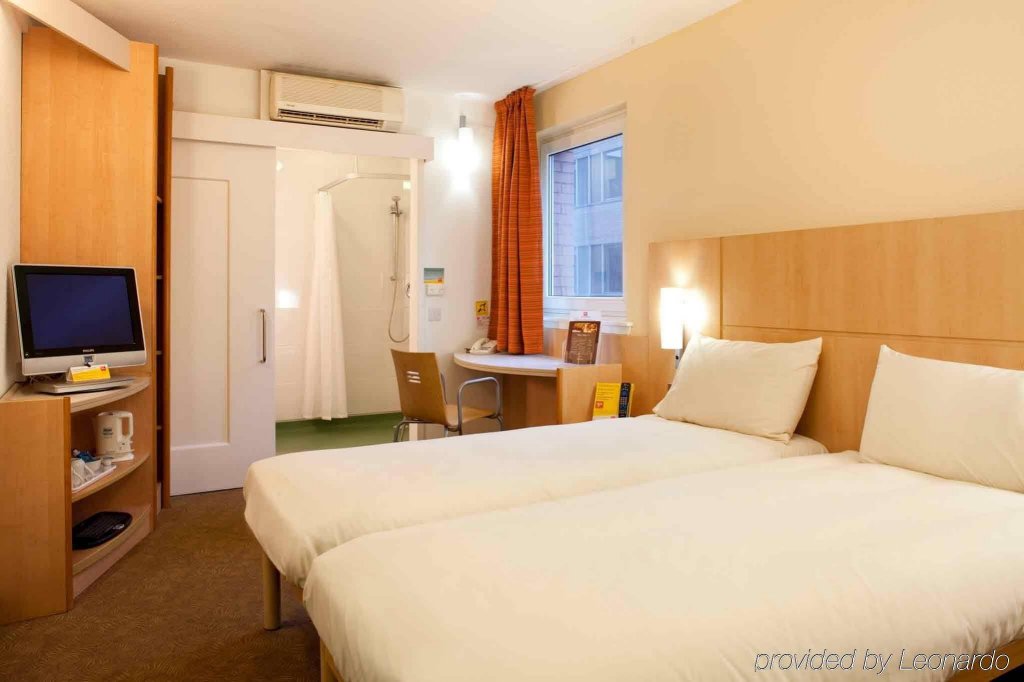 Фото Ibis Glasgow City Centre – Sauchiehall Street