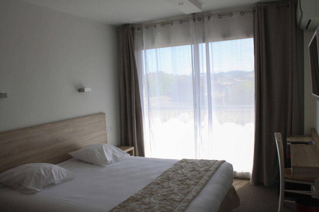 Фото Hotel Le Concorde