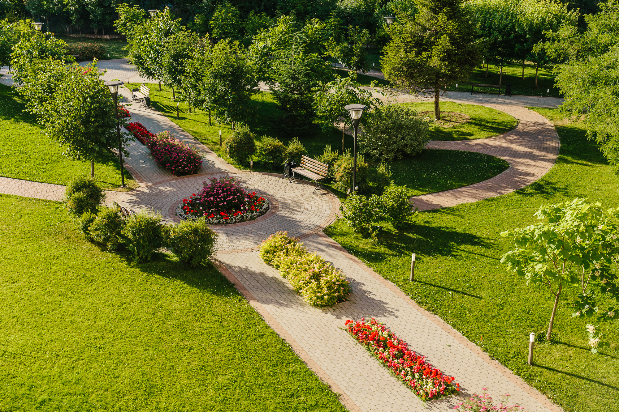 Фото Бенефит Плаза
