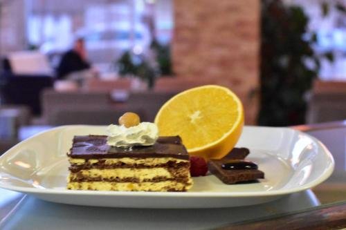 Фото Business Hotel Prijedor