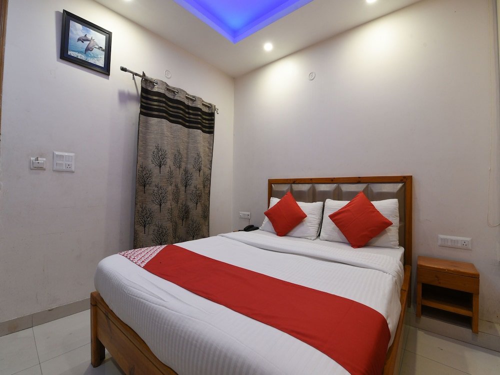 Фото Oyo 16970 Hotel Mahal