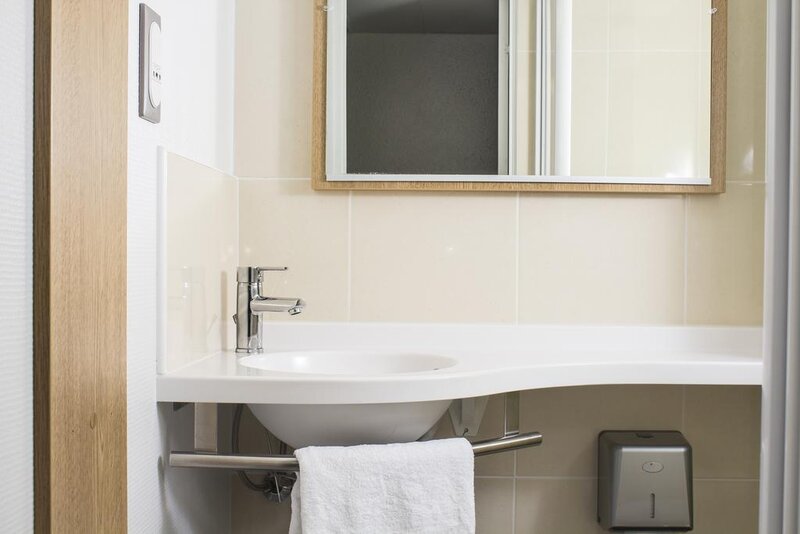 Гостиница B&b Hotel Montluçon в Монлюсоне